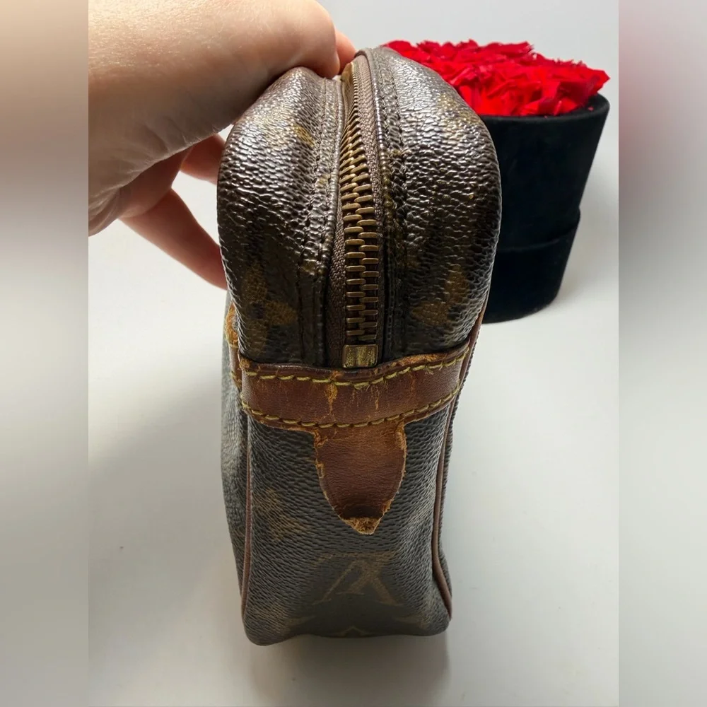 SOLF Louis Vuitton Compeigne 23 Toiletry Pouch/Cosmetic Pouch Monogram